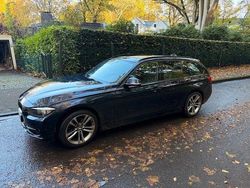 Blau Gebraucht 2014 BMW 320 Sport Line Kombi | 12.750 € (Guter Preis)