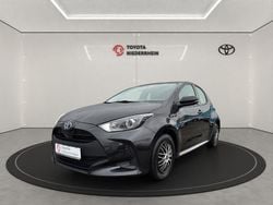 Mysticschwarz mica Gebraucht 2022 Toyota Yaris Hybrid Basis Limousine | 17.666 € (Guter Preis)