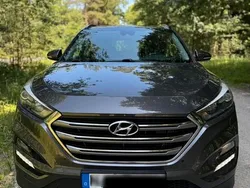 Braun Gebraucht 2015 Hyundai Tucson Premium SUV | 14.990 € (Fairer Preis)