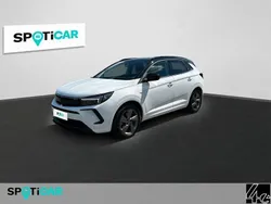 Lack weiss banquise/deckende l Gebraucht 2023 Opel Grandland X GSe SUV | 32.350 € (Teuer)