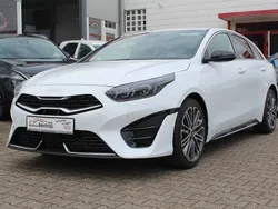 Weiß Gebraucht 2023 Kia ProCeed GT-Line Kleinwagen | 29.999 € (Etwas zu teuer)