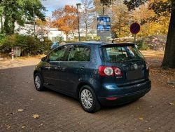 Blau Gebraucht 2006 VW Golf V Kleinwagen | 3.000 € (Fairer Preis)