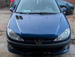 Blau Gebraucht 2003 Peugeot 206 Kleinwagen | 1.100 €