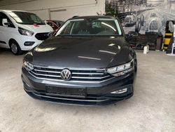 Grau Gebraucht 2023 VW Passat Business Kombi | 19.500 € (Superpreis)