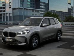 Spacesilber metallic Gebraucht 2024 BMW X1 Sport Line SUV | 44.855 € (Fairer Preis)