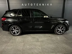 Schwarz Gebraucht 2019 BMW X5 M50 Sport Line SUV | 60.690 € (Etwas zu teuer)
