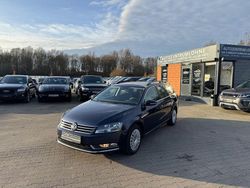 Blau Gebraucht 2012 VW Passat Comfortline Kombi | 7.990 € (Fairer Preis)
