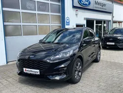 Schwarz Gebraucht 2022 Ford Kuga ST-Line X SUV | 31.400 € (Etwas zu teuer)