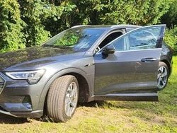 Grau Gebraucht 2020 Audi e-tron Sportback S-Line SUV | 32.000 € (Guter Preis)