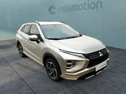 Silber Gebraucht 2022 Mitsubishi Eclipse Cross Plus SUV | 30.600 € (Teuer)