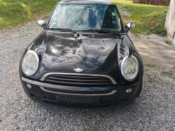 Schwarz Gebraucht 2005 Mini ONE Kleinwagen | 530 €