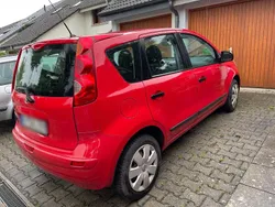 Rot Gebraucht 2008 Nissan Note Acenta Van / Kleinbus | 2.300 € (Fairer Preis)