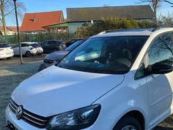 Weiß Gebraucht 2012 VW Touran Van / Kleinbus | 6.800 € (Fairer Preis)