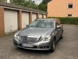 Grau Gebraucht 2011 Mercedes E200 Kombi | 8.000 € (Superpreis)