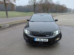 Schwarz Gebraucht 2015 Skoda Octavia RS Kombi | 8.500 € (Superpreis)