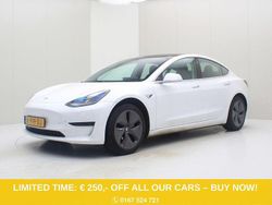 Weiß Gebraucht 2020 Tesla Model 3 Standard Range Limousine | 19.400 € (Guter Preis)