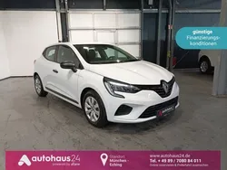 Weiß Gebraucht 2021 Renault Clio V Life Limousine | 10.660 € (Fairer Preis)