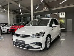 Oryxweiß perlmutteffekt Gebraucht 2017 VW Touran Highline Van / Kleinbus | 22.990 € (Fairer Preis)