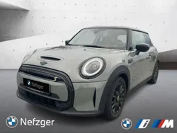 Moonwalk grey (metallic) (metallic) Gebraucht 2022 Mini Cooper Kleinwagen | 20.900 € (Etwas zu teuer)