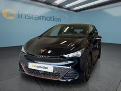 Schwarz Gebraucht 2024 Cupra Born Kleinwagen | 32.499 € (Guter Preis)