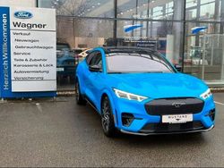 Blau Gebraucht 2022 Ford Mustang Mach-E GT SUV | 49.990 € (Fairer Preis)