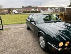 Grün Gebraucht 1998 Jaguar XJ8 Limousine | 13.999 €