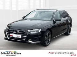 Schwarz metallic Gebraucht 2024 Audi A4 Advanced Plus Kombi | 43.460 €