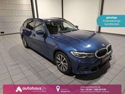 Blau Gebraucht 2020 BMW 320 Sport Line Kombi | 21.970 € (Guter Preis)