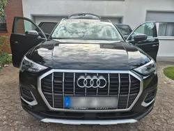 Schwarz Gebraucht 2020 Audi Q3 SUV | 25.000 € (Guter Preis)
