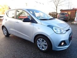 Silber Gebraucht 2014 Hyundai i10 Classic Kleinwagen | 5.900 € (Guter Preis)