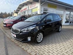 Cassisschwarz met. Gebraucht 2015 Kia Carens FIFA World Cup Edition Van / Kleinbus | 9.500 € (Guter Preis)