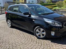 Schwarz Gebraucht 2014 Kia Carens Edition 7 Van / Kleinbus | 4.200 € (Superpreis)