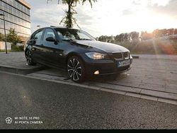 Blau Gebraucht 2006 BMW 320 Limousine | 4.500 € (Teuer)