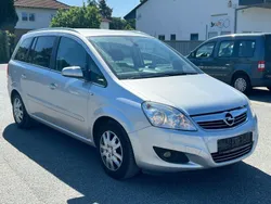 Silber Gebraucht 2009 Opel Zafira Edition Van / Kleinbus | 3.999 € (Fairer Preis)