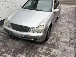 Silber Gebraucht 2001 Mercedes C180 Limousine | 1.749 € (Guter Preis)