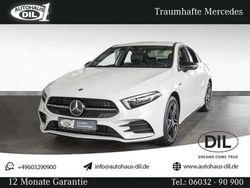 Weiß Gebraucht 2021 Mercedes A250 AMG Limousine | 28.450 € (Fairer Preis)