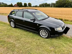 Schwarz Gebraucht 2002 Audi A4 Kombi | 1.399 € (Fairer Preis)