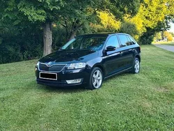 Schwarz Gebraucht 2016 Skoda Rapid Style Kombi | 6.900 € (Guter Preis)