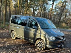 Grau Gebraucht 2016 VW Multivan Van | 27.900 € (Fairer Preis)