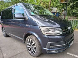 Blau Gebraucht 2017 VW T6 Van | 25.900 € (Teuer)