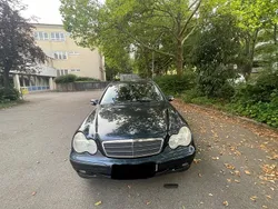 Blau Gebraucht 2002 Mercedes C180 Kombi | 3.300 € (Teuer)