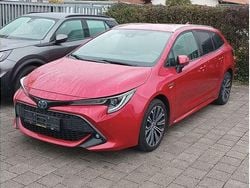 Karminarot Gebraucht 2021 Toyota Corolla Team Kombi | 20.490 € (Guter Preis)
