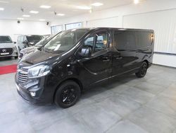 Schwarz Gebraucht 2016 Opel Vivaro Van | 17.950 € (Teuer)