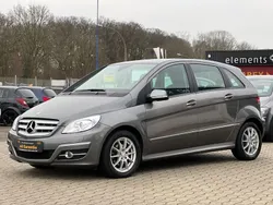 Grau Gebraucht 2010 Mercedes B180 Van / Kleinbus | 8.999 € (Etwas zu teuer)