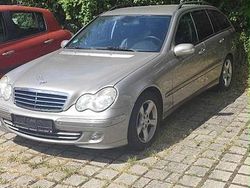 Gold Gebraucht 2007 Mercedes C200 Kombi | 1.299 €