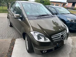 Gold Gebraucht 2010 Mercedes A200 Limousine | 4.500 € (Superpreis)