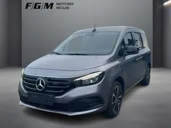 Lackfarbe chromitgrau metallic Gebraucht 2024 Mercedes EQT200 Progressive Van / Kleinbus | 29.990 € (Etwas zu teuer)