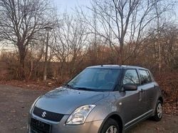 Grau Gebraucht 2009 Suzuki Swift Kleinwagen | 2.550 € (Etwas zu teuer)