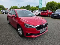 Velvetrot metallic Gebraucht 2022 Skoda Fabia Ambition Kleinwagen | 15.990 € (Fairer Preis)