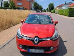 Rot Gebraucht 2016 Renault Clio IV Kleinwagen | 5.550 € (Superpreis)